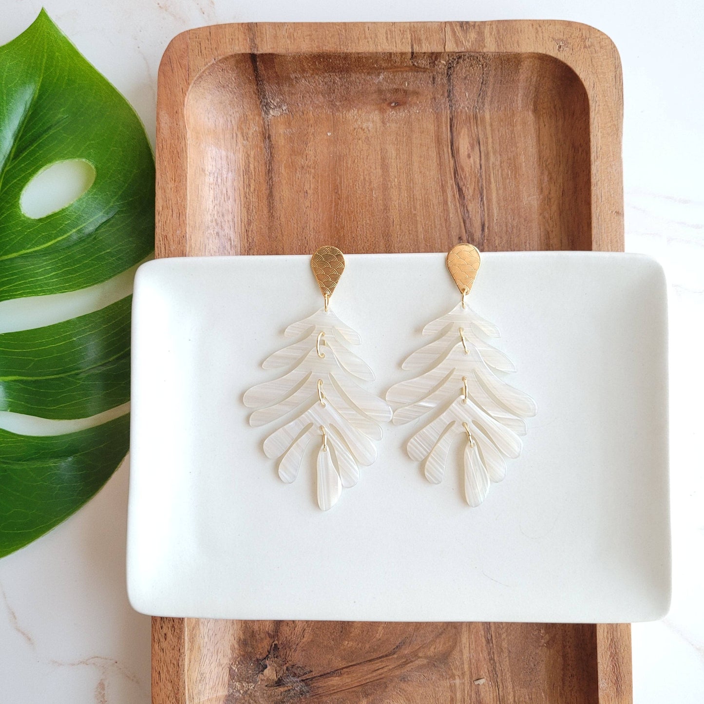 Palm Earrings - Seashell // Spring, Summer, Leaf