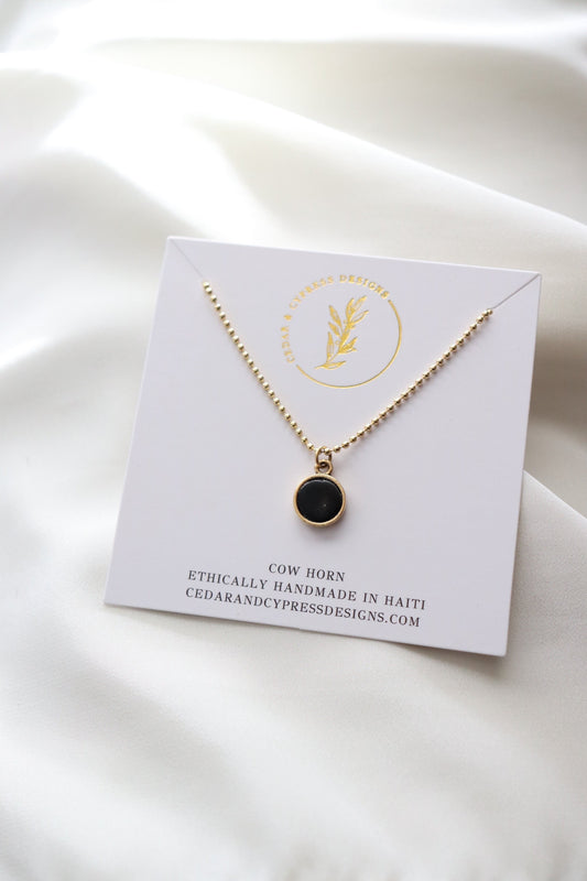 Angie Necklace Gold Horn, Waterproof