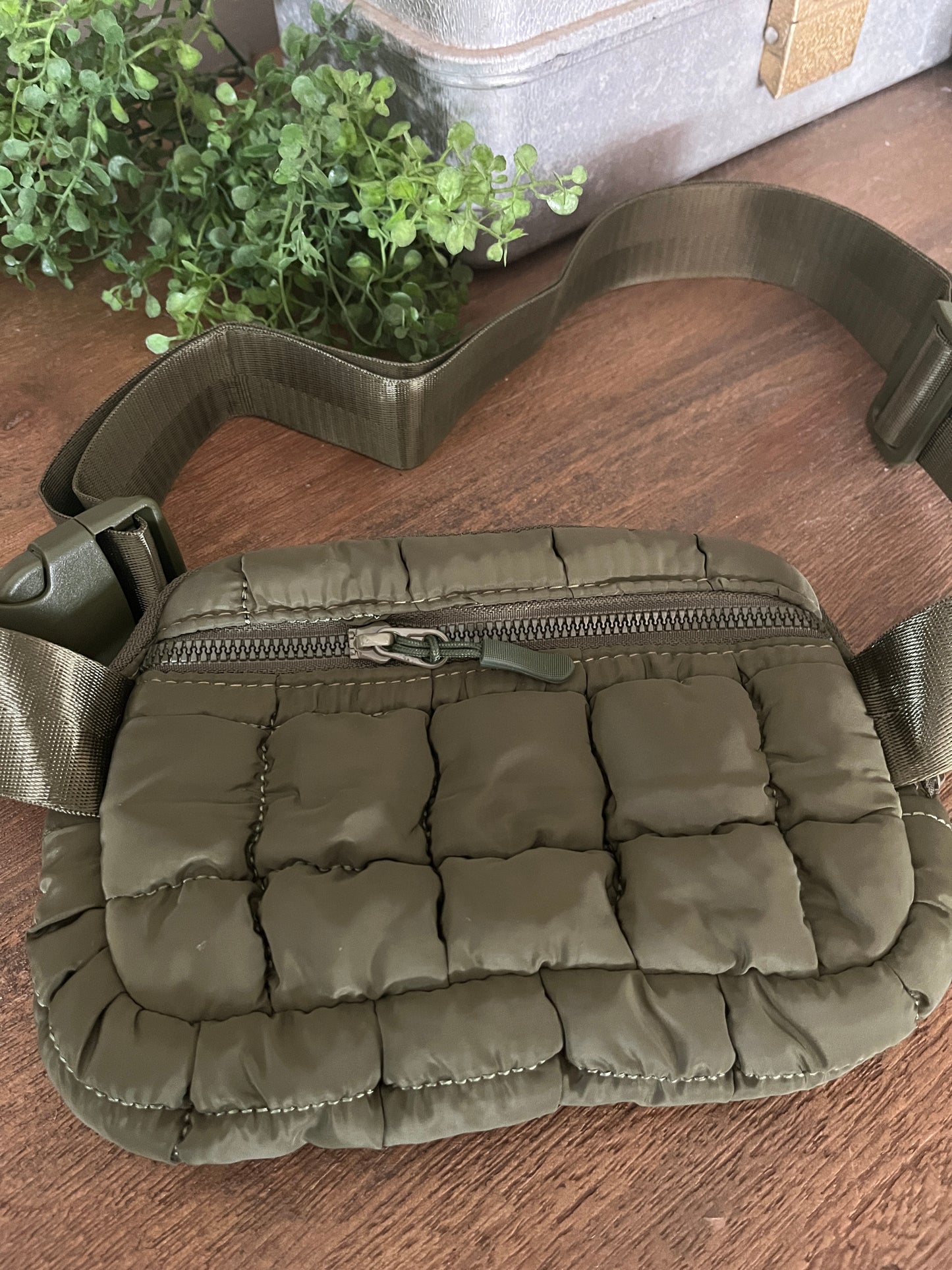 Puffer Bum Bag / Olive