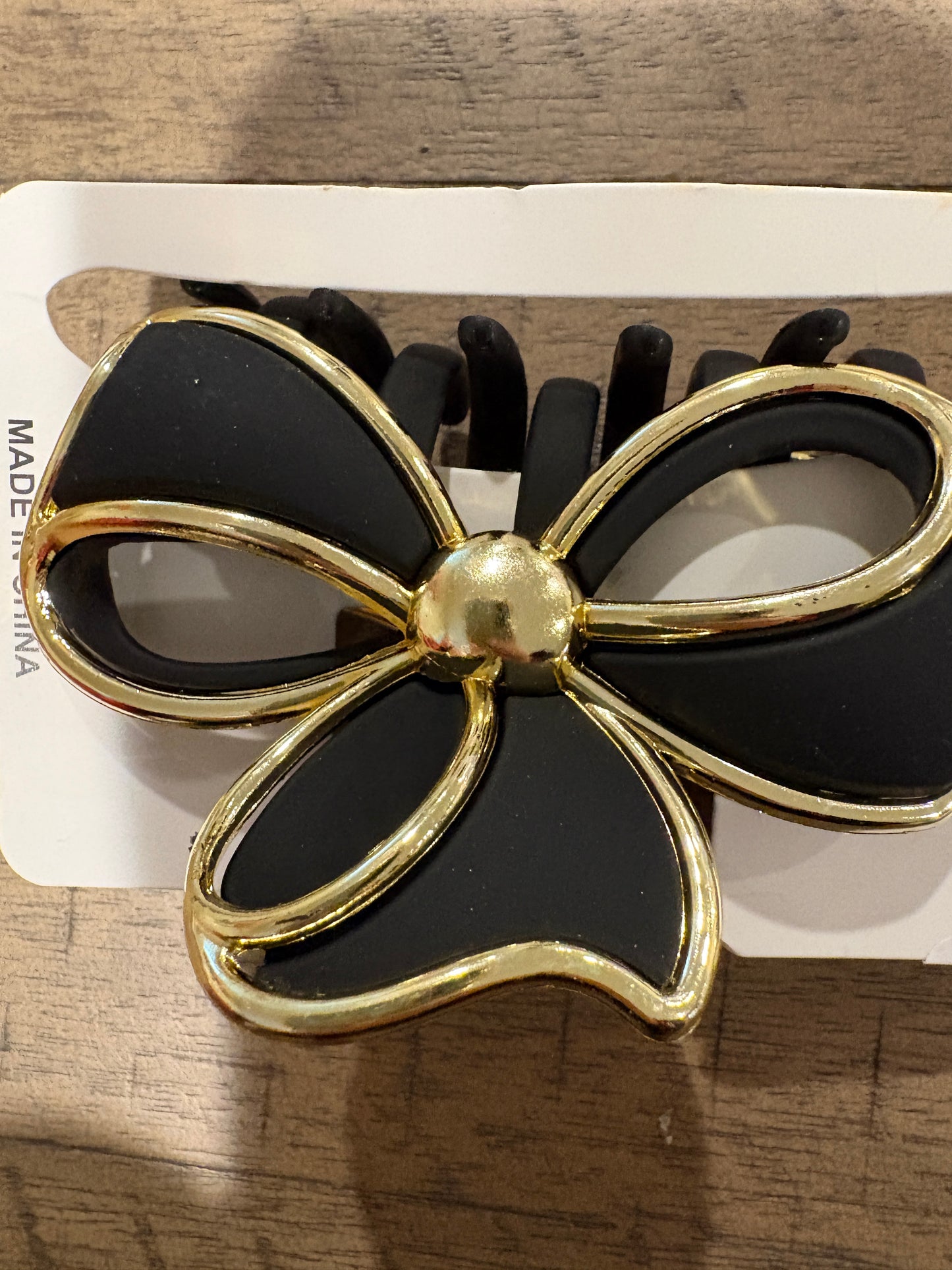 Gold accent ribbon bow hair clip