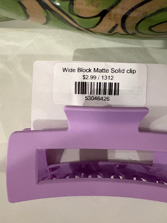 Wide Block Matte Solid clip