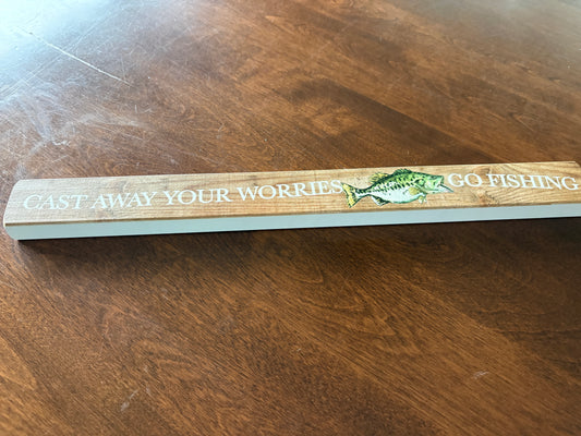 Shelf Sitter/Lake Sign
