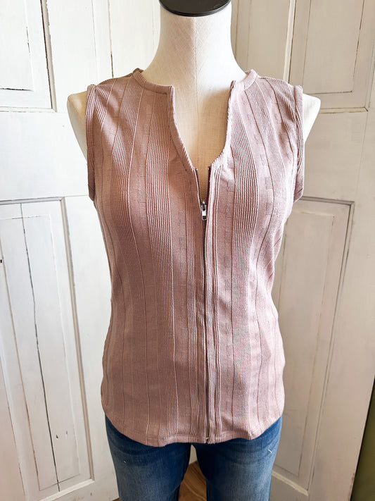 Textured Rib V-Neck Sleeveless Top w/zipper/ Lt. Mauve