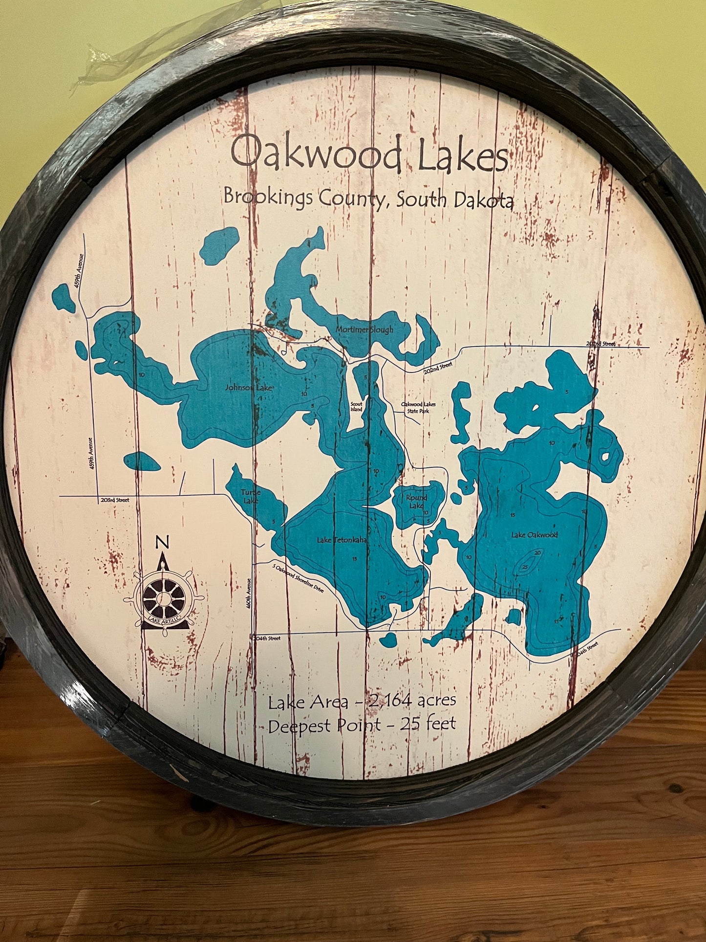 Oakwood Lakes Barrel Sign