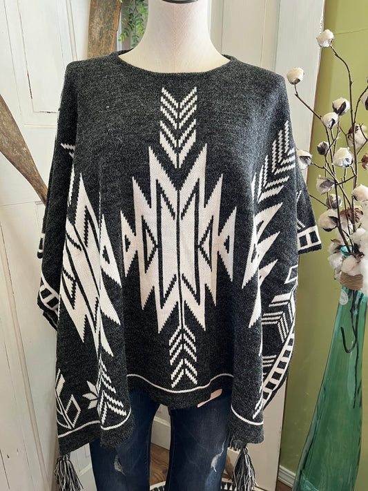 Tassel Round Neck Poncho/ Black and White