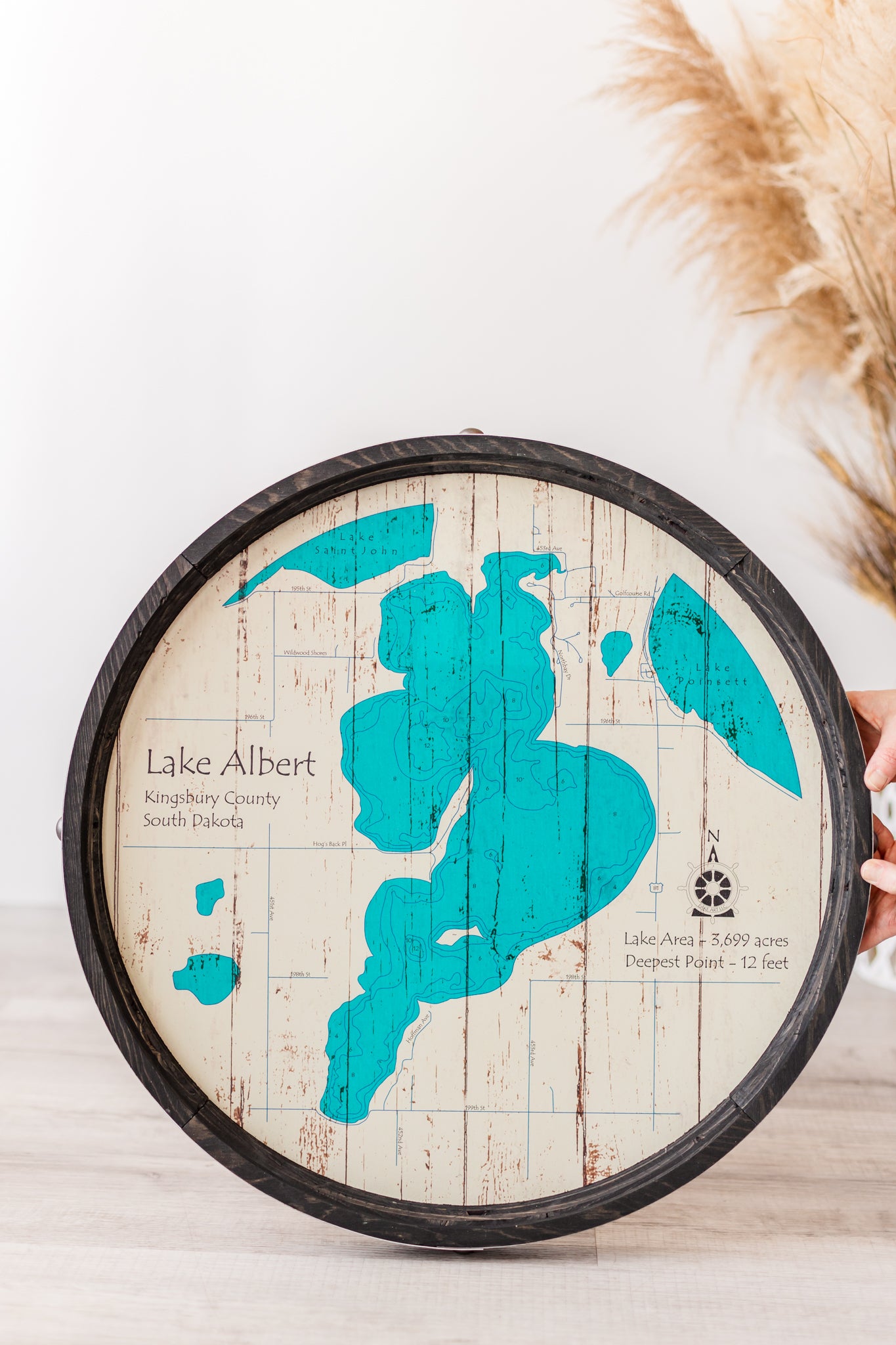 Lake Albert Barrel End Map