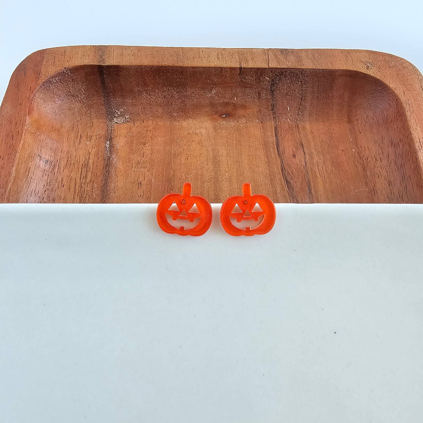 Jack O' Lantern Pumpkin Studs - Orange Glitter // Halloween Earrings