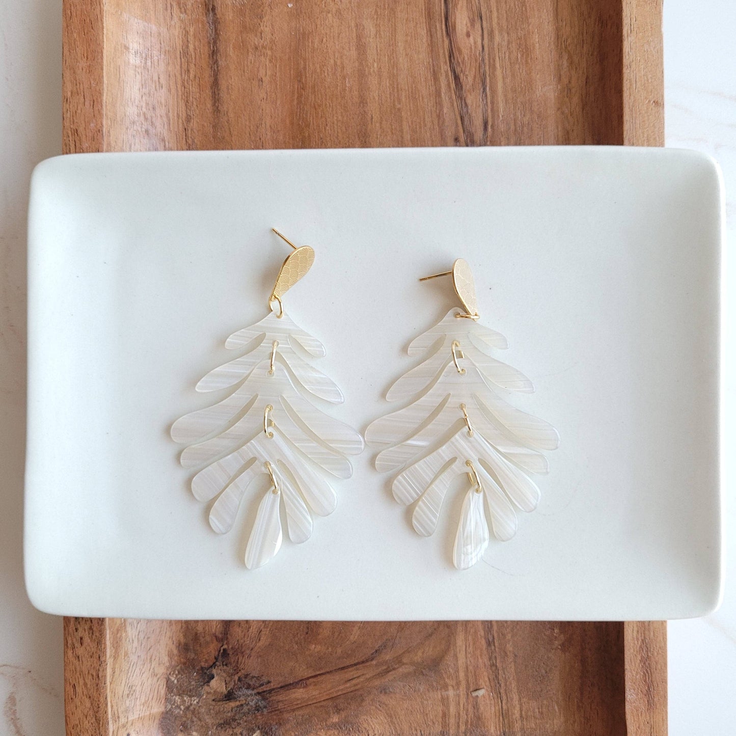 Palm Earrings - Seashell // Spring, Summer, Leaf