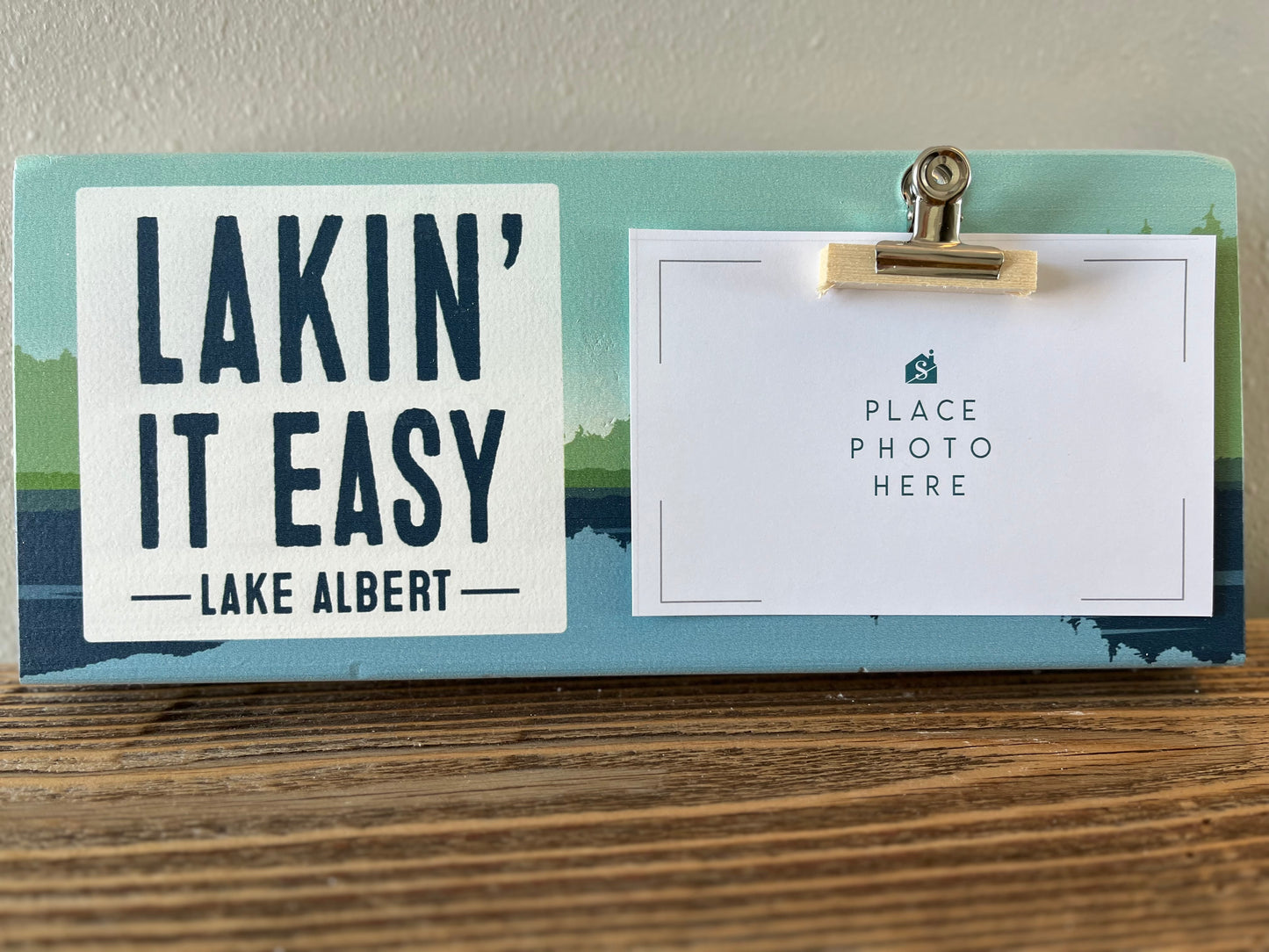 Lakin' it Easy - Custom Picture Holder
